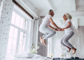 The Simplest Moments: Unraveling the Heartfelt Stories of Love and Companionship