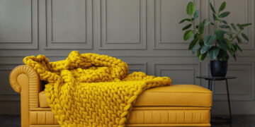 Embrace the Warmth: Craft Your Personalized Knitted Throw Blanket with This Comprehensive Guide